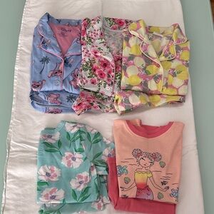 Floral and Cartoon Print Kids Pajamas Set